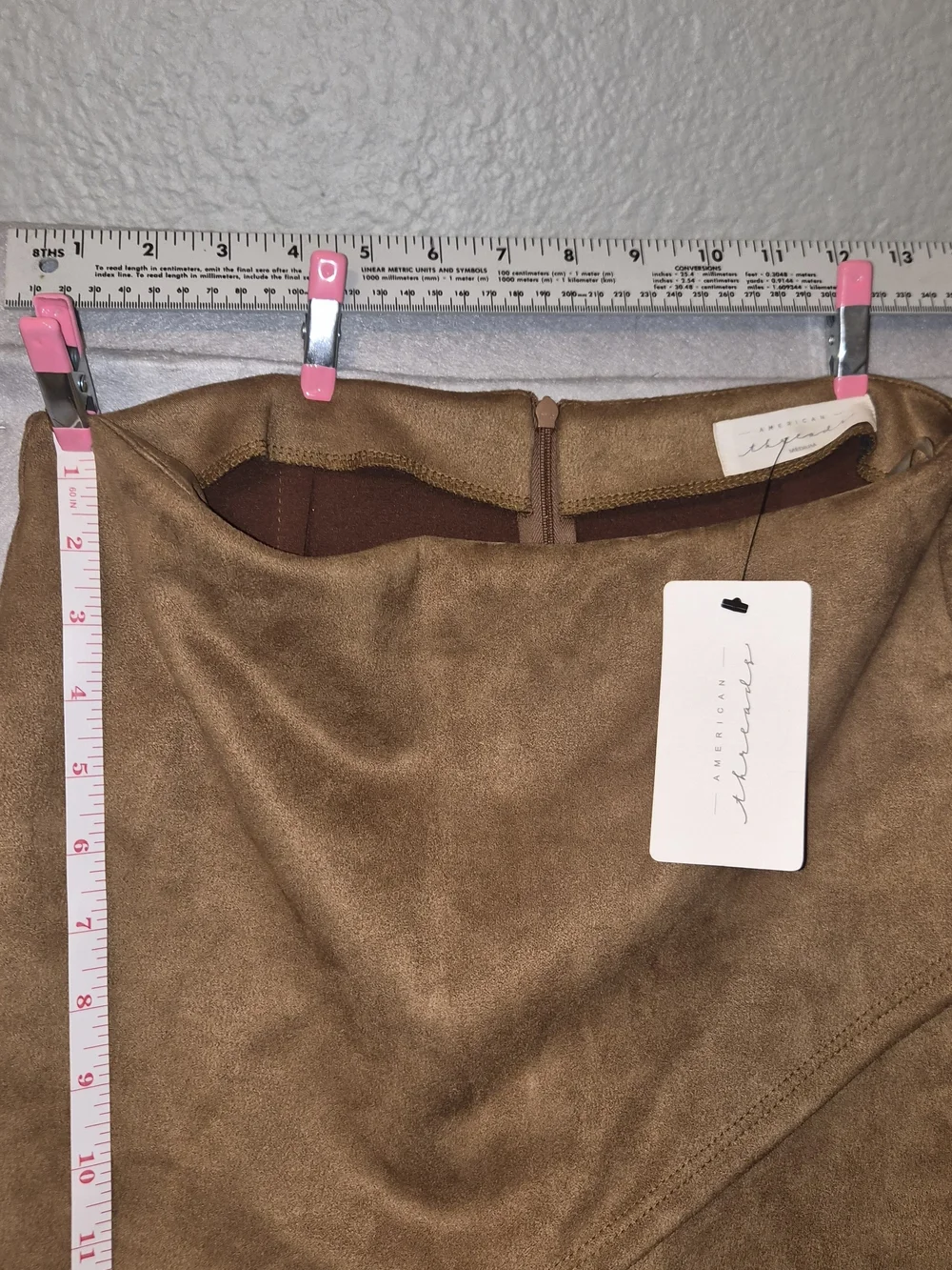 American Threads Brown Faux Suede Wrap Skort – Size Medium – NWT